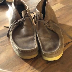 Mens size 11 Clark wallabees